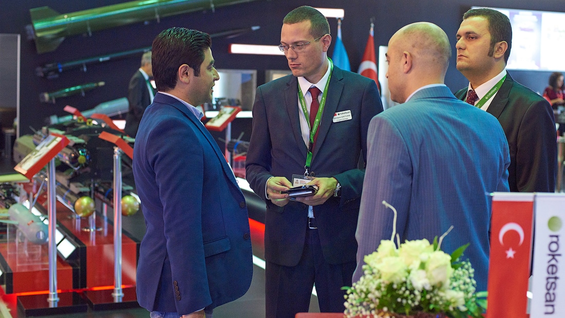 adex076